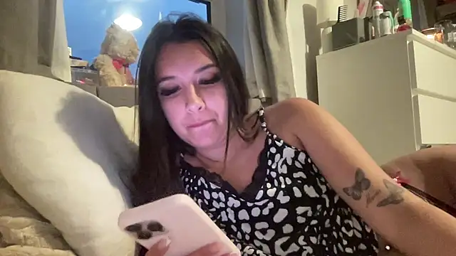 Snapshot of Amelianunnxx chatting on October 28, 2025, 5:01 pm Amelianunnxx online show from October 28, 2025, 5:01 pm