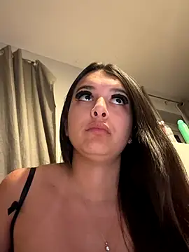 Snapshot of Amelianunnxx chatting on October 2, 2025, 7:50 pm Amelianunnxx online show from October 2, 2025, 7:50 pm