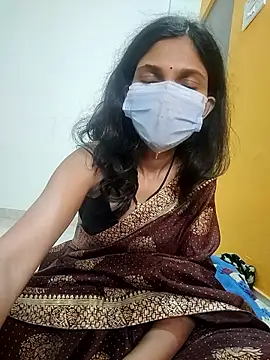 Snapshot of Shivani2002 chatting on December 19, 2025, 2:41 pm Shivani2002 online show from December 19, 2025, 2:41 pm