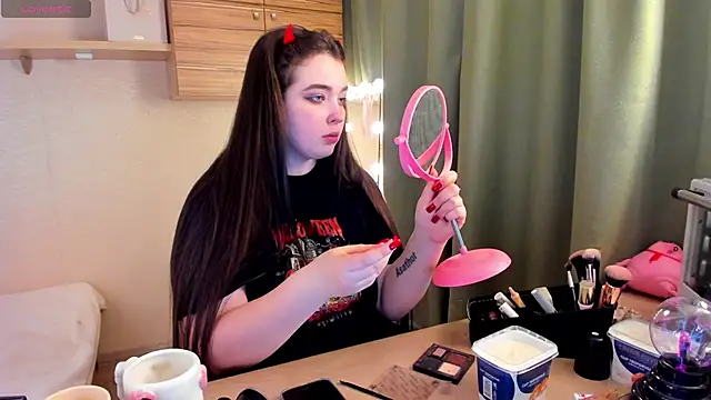 Alice next door online show from February 10, 2026, 2:38 pm