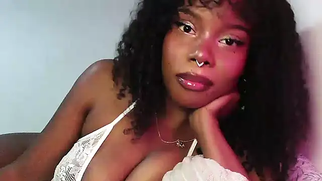 Snapshot of SparklingSoleil chatting on November 23, 2025, 6:51 pm SparklingSoleil online show from November 23, 2025, 6:51 pm