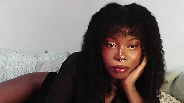 Snapshot of SparklingSoleil chatting on November 10, 2025, 2:55 pm SparklingSoleil online show from November 10, 2025, 2:55 pm