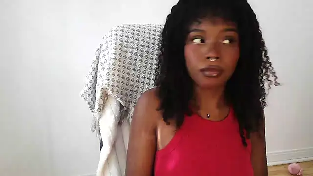 Snapshot of SparklingSoleil chatting on October 3, 2025, 7:59 pm SparklingSoleil online show from October 3, 2025, 7:59 pm