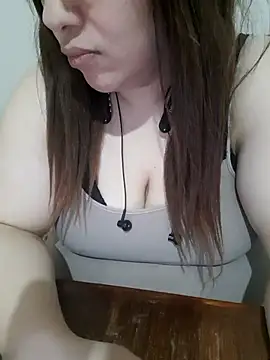 Madam-bezoul- online show from February 23, 2026, 8:53 pm