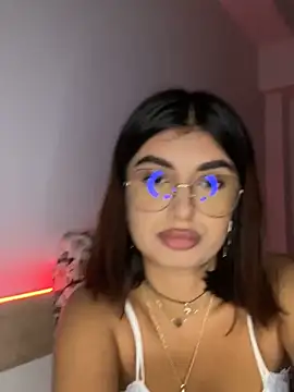 Snapshot of Lina_Xstasy chatting on September 8, 2025, 7:57 pm Lina Xstasy online show from September 8, 2025, 7:57 pm