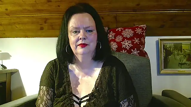 TiffanyMature online show from January 6, 2026, 3:16 pm