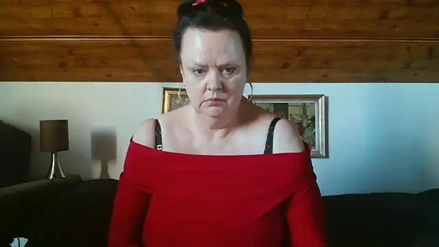 Snapshot of TiffanyMature chatting on September 25, 2025, 8:20 am TiffanyMature online show from September 25, 2025, 8:20 am