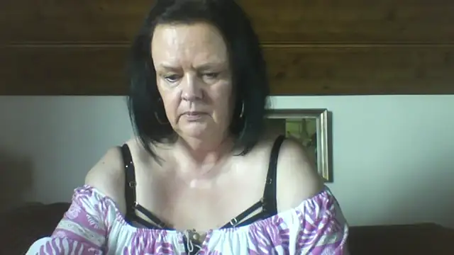 Snapshot of TiffanyMature chatting on September 10, 2025, 2:16 pm TiffanyMature online show from September 10, 2025, 2:16 pm