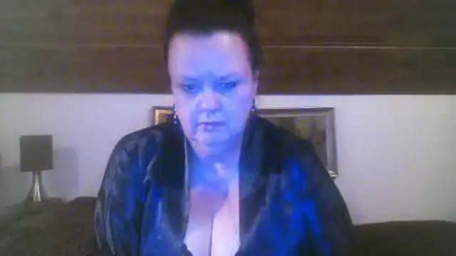Snapshot of TiffanyMature chatting on September 20, 2025, 8:14 pm TiffanyMature online show from September 20, 2025, 8:14 pm