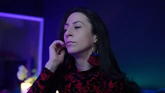 Snapshot of RubyRosa chatting on December 19, 2025, 11:07 pm RubyRosa online show from December 19, 2025, 11:07 pm