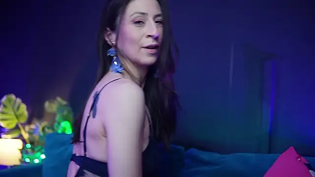 Snapshot of RubyRosa chatting on January 13, 2026, 12:47 am RubyRosa online show from January 13, 2026, 12:47 am