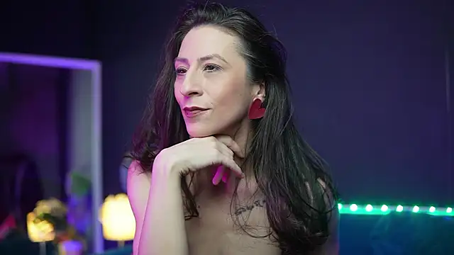 Snapshot of RubyRosa chatting on February 28, 2026, 11:04 pm RubyRosa online show from February 28, 2026, 11:04 pm