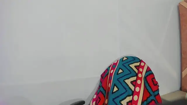 Amy Kobold3 online show from November 30, 2025, 9:04 pm