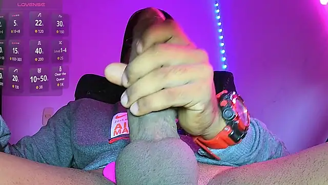 Snapshot of Clangel19 chatting on December 1, 2025, 4:30 pm Clangel19 online show from December 1, 2025, 4:30 pm