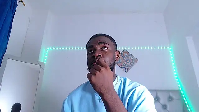 Snapshot of eebony_stallion chatting on January 6, 2026, 7:07 pm eebony stallion online show from January 6, 2026, 7:07 pm