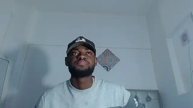 Snapshot of eebony_stallion chatting on January 14, 2026, 11:14 am eebony stallion online show from January 14, 2026, 11:14 am