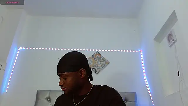 eebony stallion online show from November 13, 2025, 6:23 pm