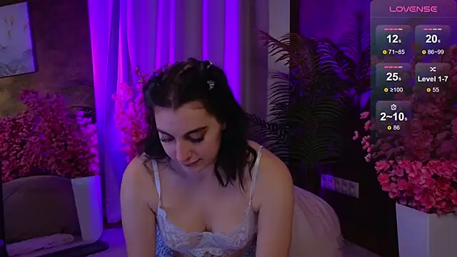 Snapshot of arcane_doll chatting on October 5, 2025, 5:42 am arcane doll online show from October 5, 2025, 5:42 am