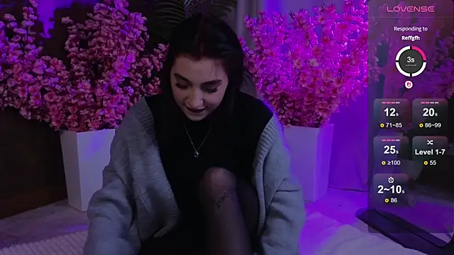 Snapshot of arcane_doll chatting on October 17, 2025, 5:11 am arcane doll online show from October 17, 2025, 5:11 am