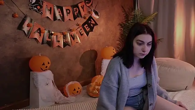 Snapshot of arcane_doll chatting on October 26, 2025, 5:08 am arcane doll online show from October 26, 2025, 5:08 am