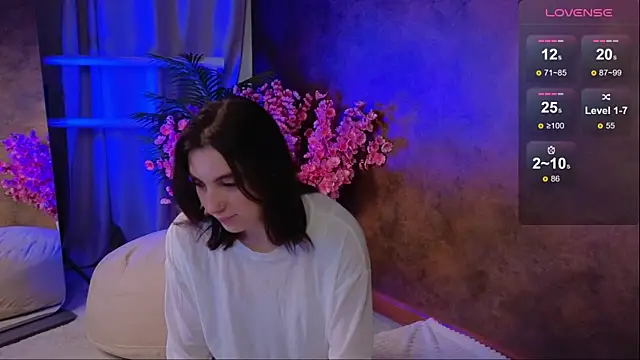 Snapshot of arcane_doll chatting on September 25, 2025, 5:24 am arcane doll online show from September 25, 2025, 5:24 am