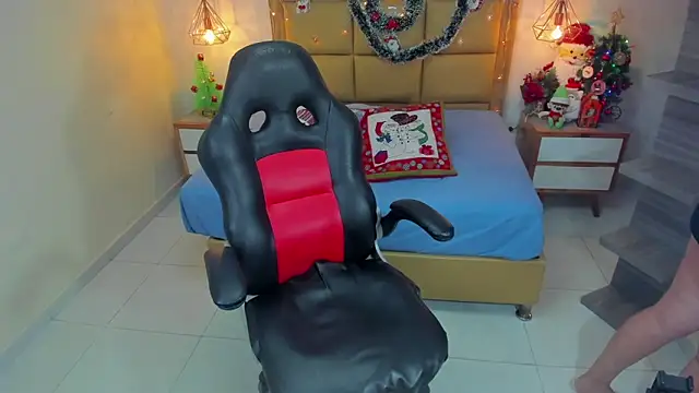 Snapshot of MELISSAROUGE chatting on December 22, 2025, 7:36 pm MELISSAROUGE online show from December 22, 2025, 7:36 pm