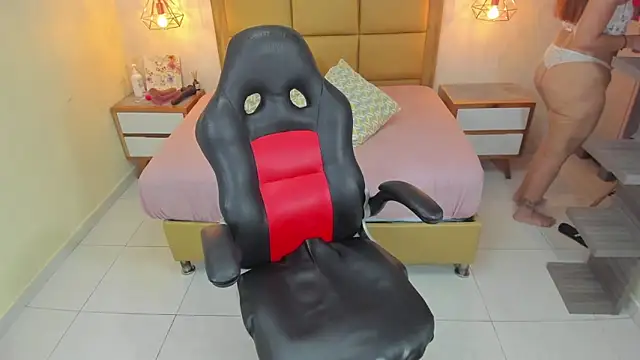 MELISSAROUGE online show from October 30, 2025, 7:33 pm