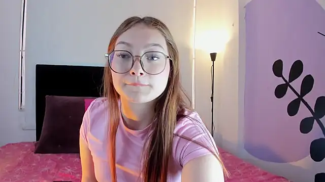 LunaVelvet777 online show from January 17, 2026, 9:18 pm