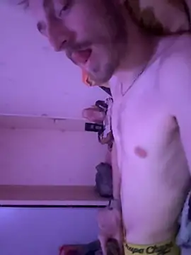 Snapshot of mister_twitter chatting on February 8, 2026, 4:21 am mister twitter online show from February 8, 2026, 4:21 am