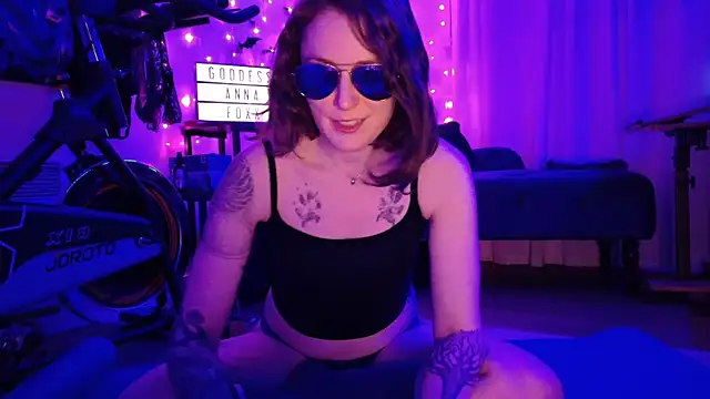 mistressannafoxx online show from March 15, 2026, 3:13 am