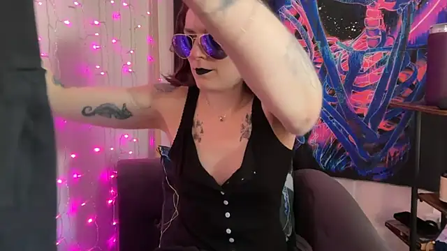 mistressannafoxx online show from October 7, 2025, 9:16 pm