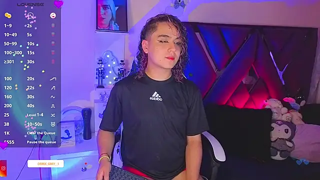 derek greyy  online show from November 18, 2025, 10:24 pm