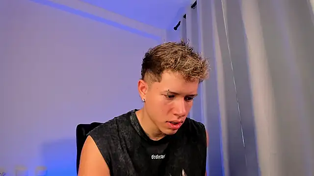 Snapshot of nathan_blake chatting on November 17, 2025, 5:39 pm nathan blake online show from November 17, 2025, 5:39 pm