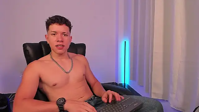 Snapshot of nathan_blake chatting on September 12, 2025, 10:09 pm nathan blake online show from September 12, 2025, 10:09 pm