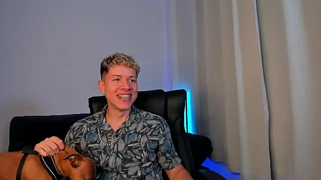 Snapshot of nathan_blake chatting on October 16, 2025, 8:39 pm nathan blake online show from October 16, 2025, 8:39 pm