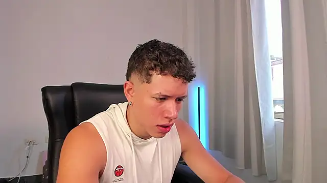 Snapshot of nathan_blake chatting on September 14, 2025, 5:35 pm nathan blake online show from September 14, 2025, 5:35 pm