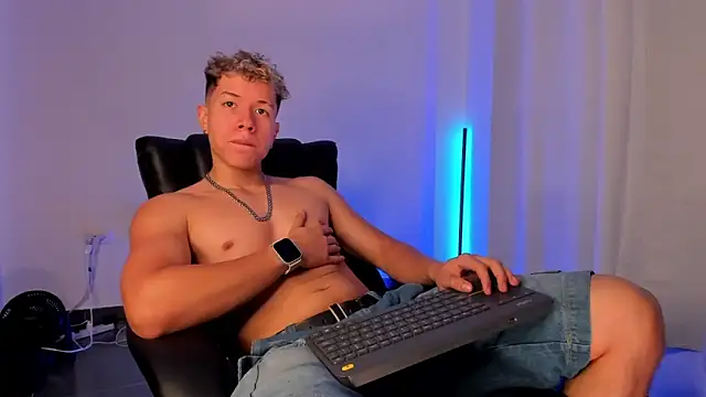 Snapshot of nathan_blake chatting on October 11, 2025, 5:03 pm nathan blake online show from October 11, 2025, 5:03 pm