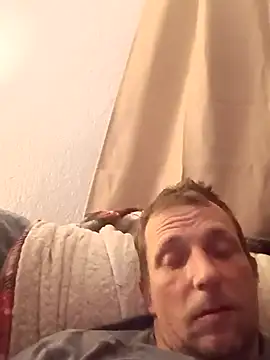 Snapshot of CatchyPart93 chatting on February 15, 2026, 8:24 am CatchyPart93 online show from February 15, 2026, 8:24 am