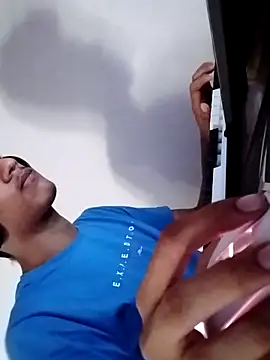 kjohn20 online show from November 8, 2025, 8:51 am