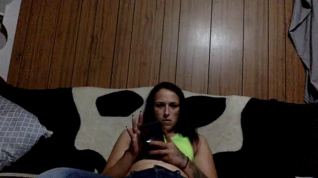 loveyourselfmore88 online show from September 15, 2025, 1:50 am