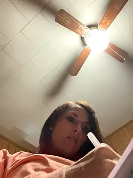 loveyourselfmore88 online show from October 2, 2025, 11:19 pm