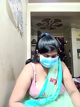 Snapshot of reena502 chatting on September 22, 2025, 4:46 pm reena502 online show from September 22, 2025, 4:46 pm