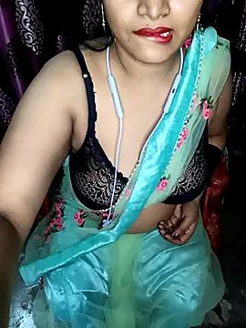 Snapshot of reena502 chatting on October 2, 2025, 5:27 pm reena502 online show from October 2, 2025, 5:27 pm