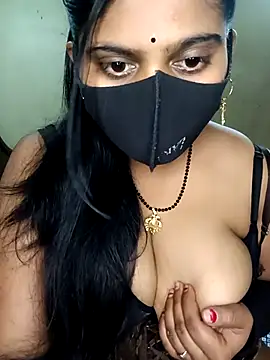 reena502 online show from April 18, 2026, 4:59 am