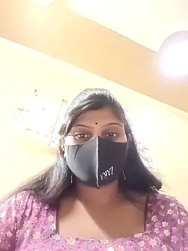 Snapshot of reena502 chatting on September 18, 2025, 4:37 am reena502 online show from September 18, 2025, 4:37 am