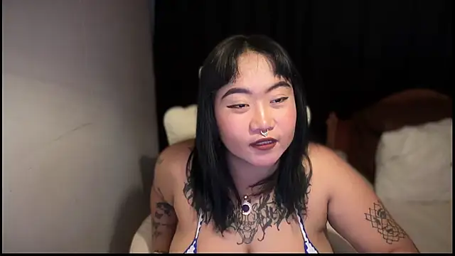 Snapshot of _XXXKittyTingles chatting on January 6, 2026, 5:55 am XXXKittyTingles online show from January 6, 2026, 5:55 am