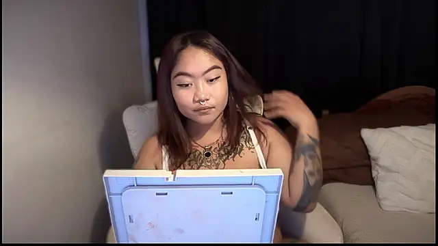 Snapshot of _XXXKittyTingles chatting on December 18, 2025, 7:02 am XXXKittyTingles online show from December 18, 2025, 7:02 am