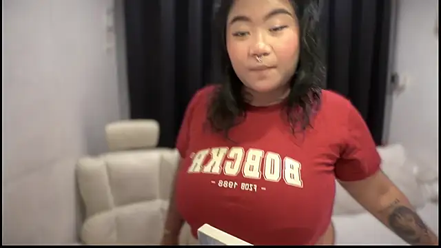 Snapshot of _XXXKittyTingles chatting on January 14, 2026, 6:06 am XXXKittyTingles online show from January 14, 2026, 6:06 am