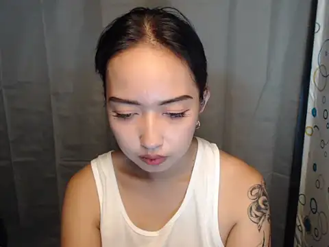 Soft Angel8 online show from April 24, 2026, 5:09 am