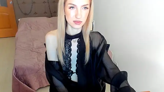 AndrianaBelle online show from November 30, 2025, 5:14 pm